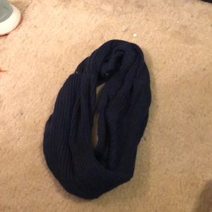 Infinity scarf